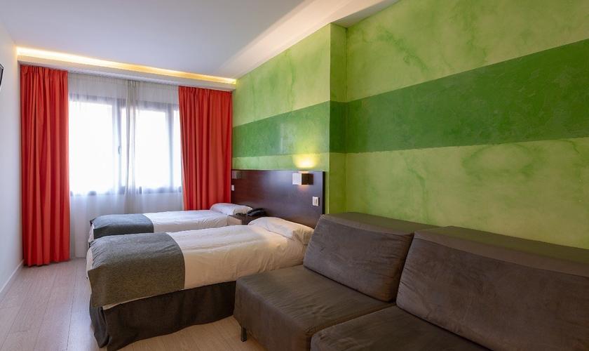 Chambre Familiale (1 - 4 personnes) Apartamentos Recoletos Madrid Chambre Familiale (1 - 4 personnes) Apartamentos Recoletos Madrid